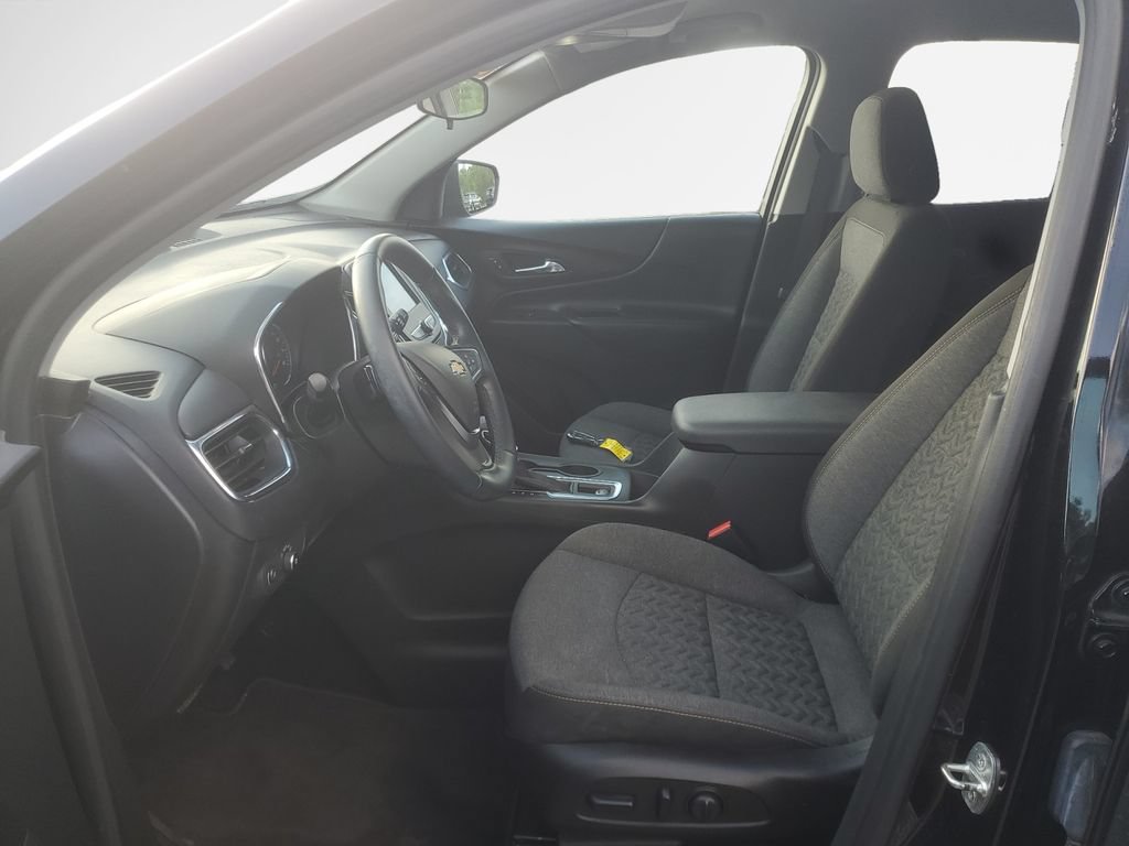 Used 2023 Chevrolet Equinox LT AWD/4WD image 12