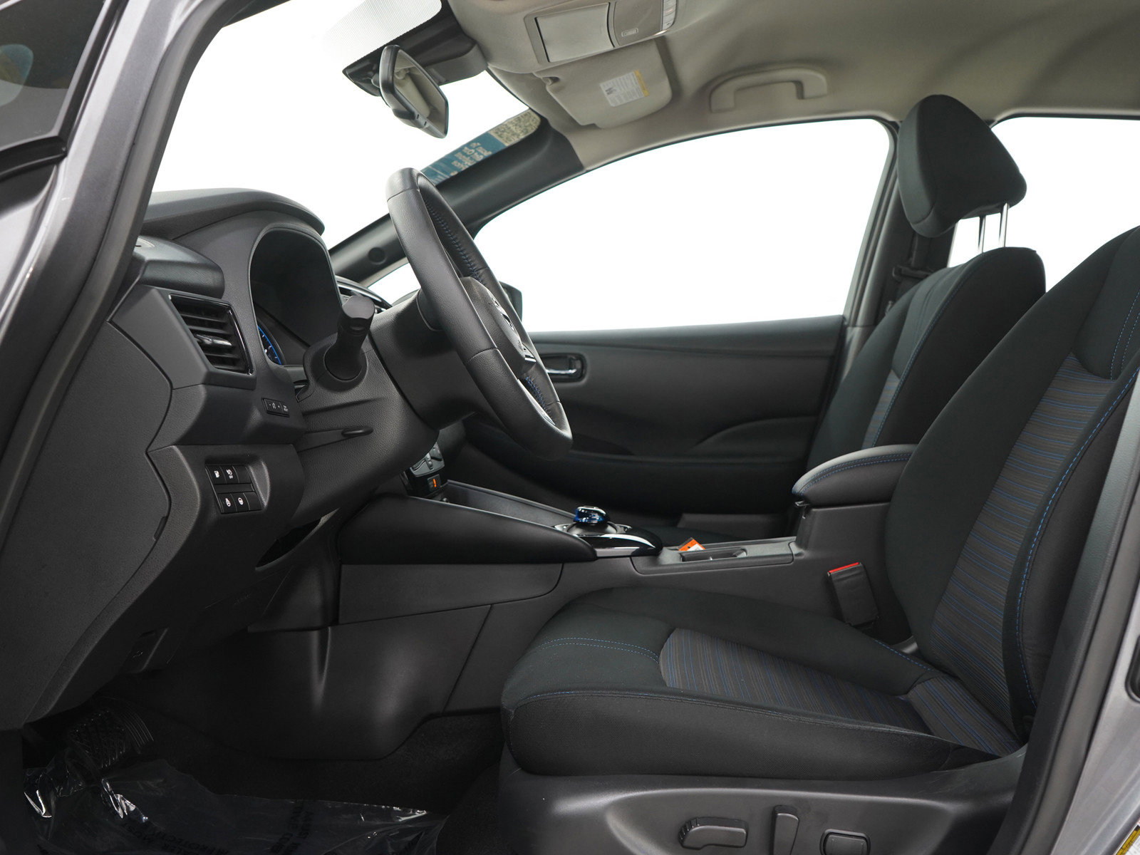 Used 2025 Nissan Leaf SV Plus FWD image 22