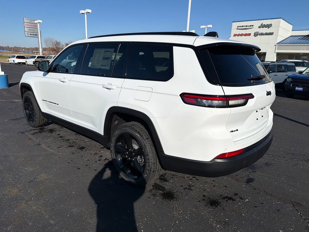 New 2025 Jeep Grand Cherokee L Altitude image 3
