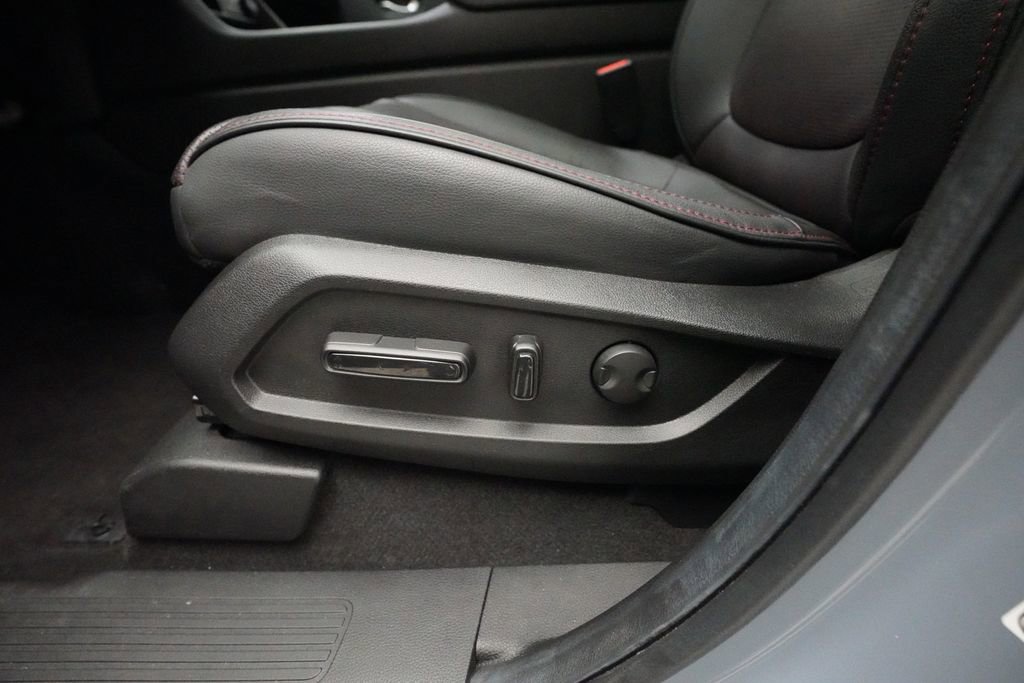 Certified 2025 Honda Pilot Black Edition image 29