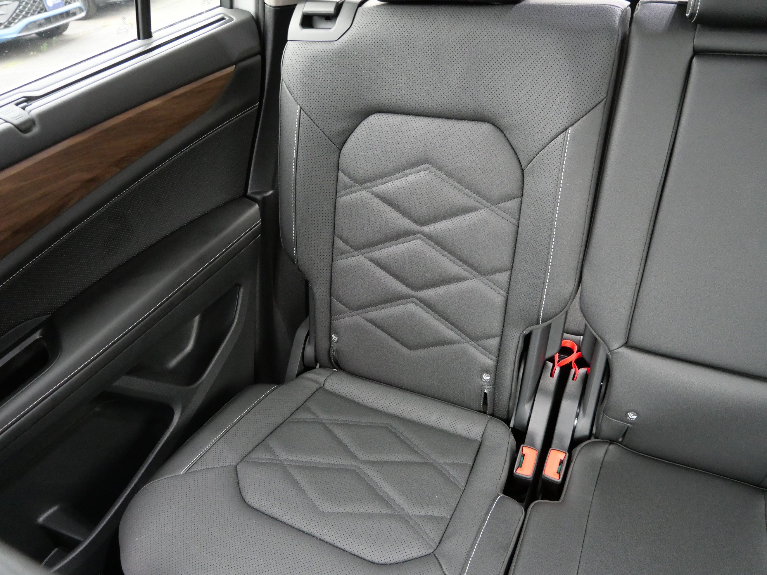 Certified 2026 Volkswagen Atlas SE AWD/4WD image 12