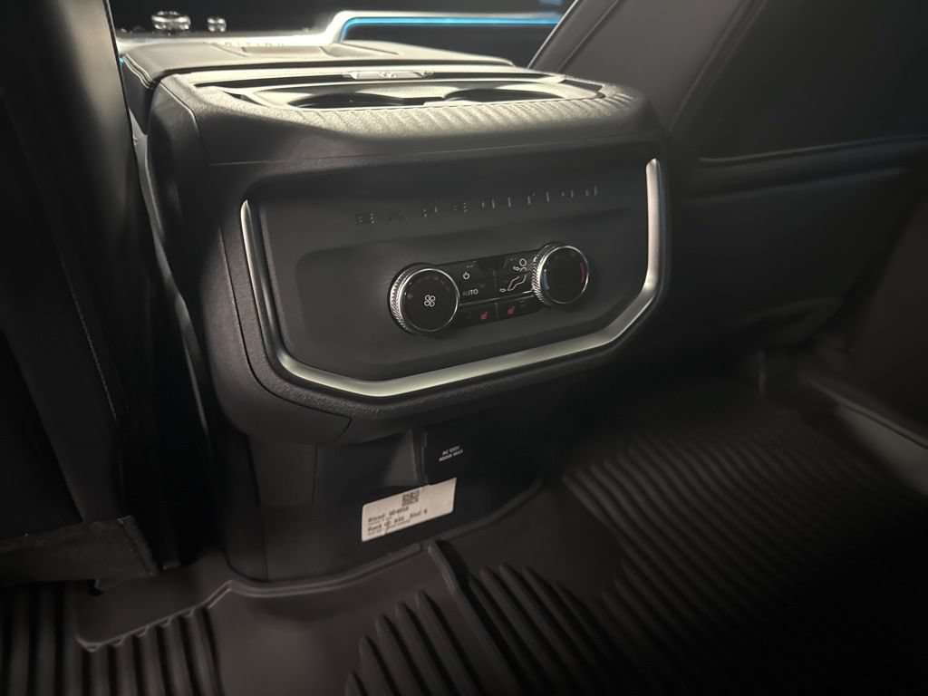 New 2026 Ford Expedition Max Platinum w/ Stealth Performance Package AWD/4WD image 36