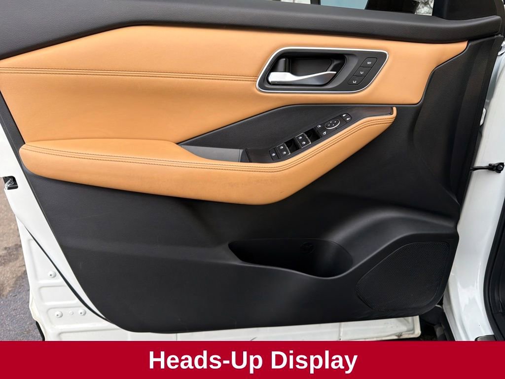 Used 2023 Nissan Rogue Platinum w/ Platinum Premium Package image 12