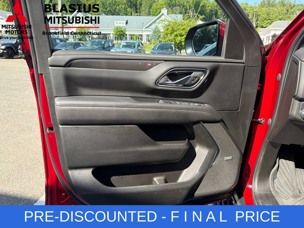 Used 2023 GMC Yukon AT4 w/ AT4 Premium Package AWD/4WD image 15