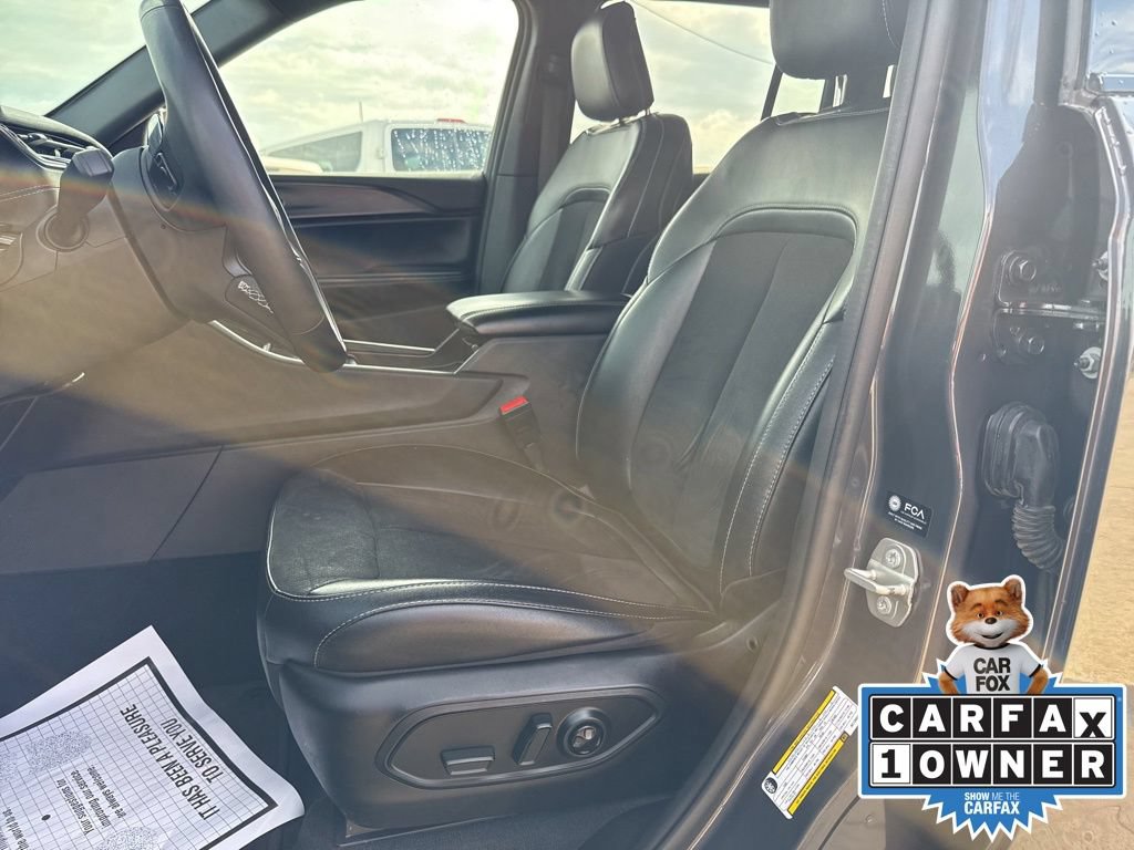 Certified 2024 Jeep Grand Cherokee Altitude AWD/4WD image 7