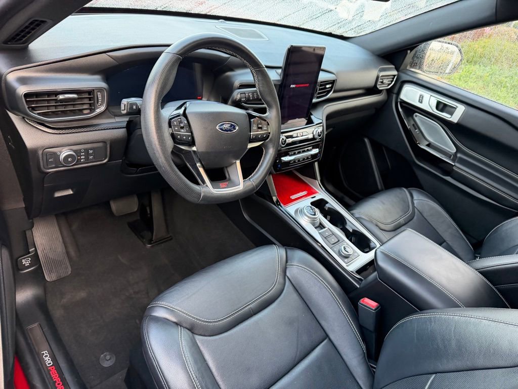 Used 2021 Ford Explorer ST w/ Equipment Group 401A image 4