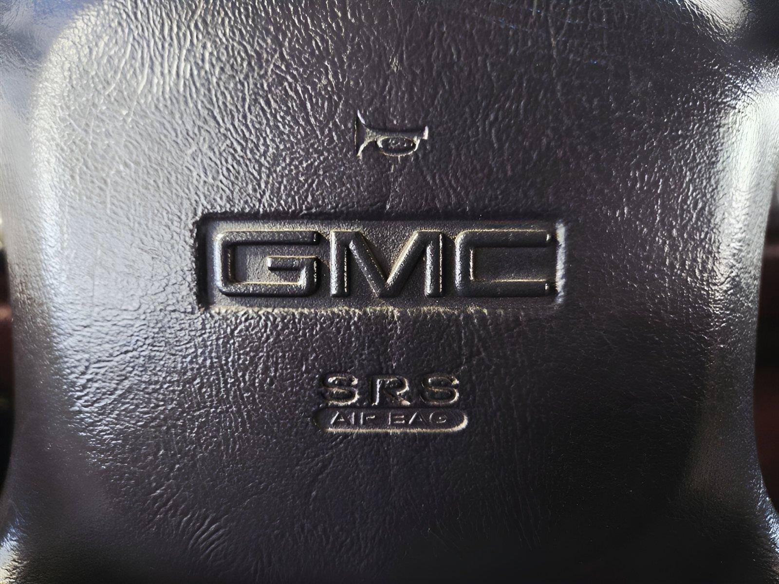 Used 1999 GMC Suburban 4WD w/ Marketing Opt Pkg 2 image 18