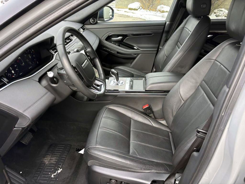 Used 2020 Land Rover Range Rover Evoque SE image 10