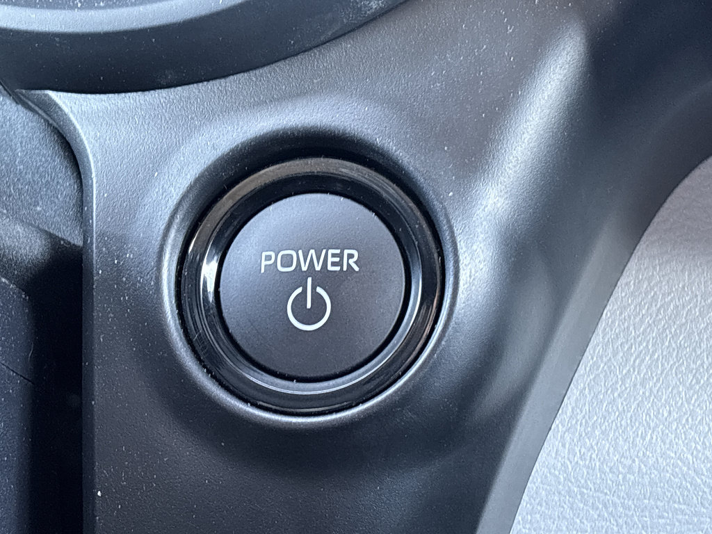 Used 2026 Toyota Sienna XLE FWD image 14