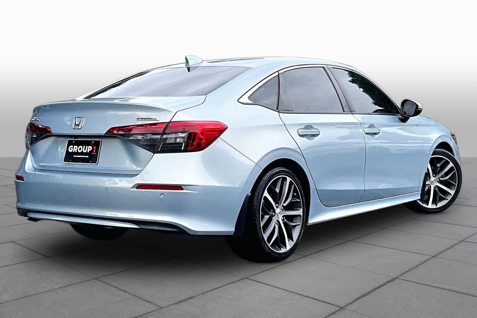 Used 2022 Honda Civic Touring image 13
