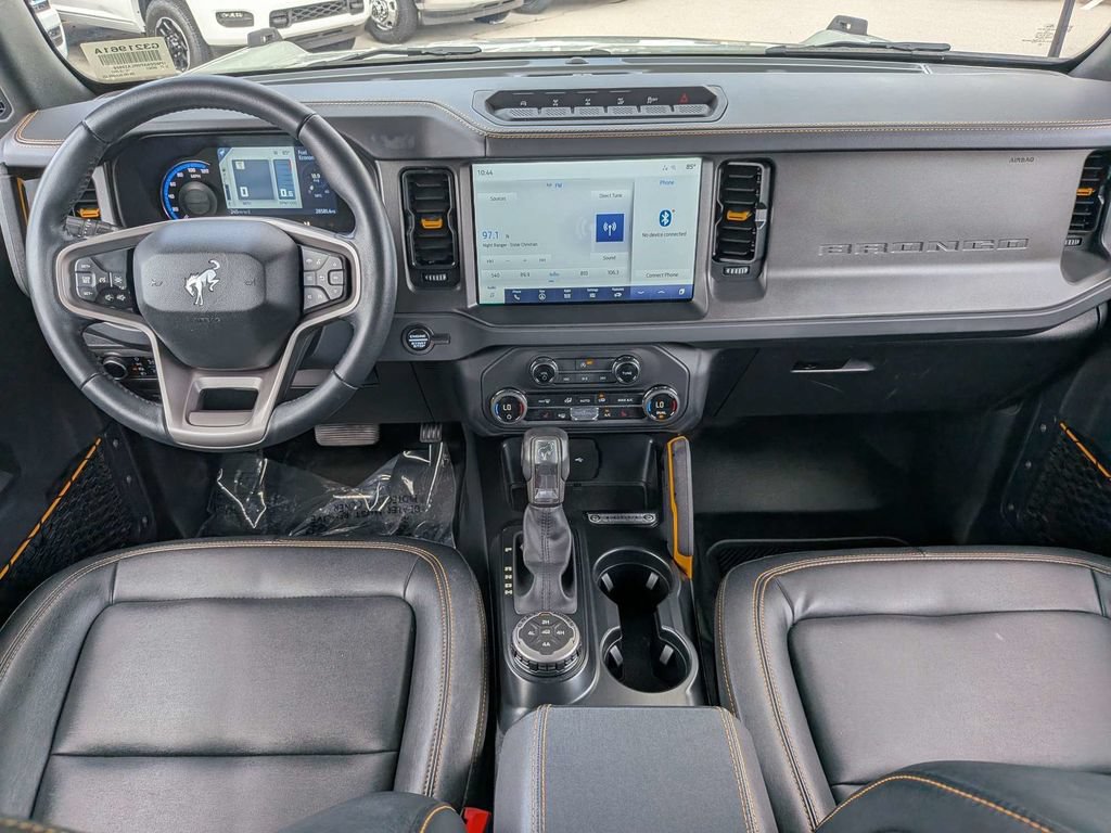 Used 2024 Ford Bronco Badlands w/ Sasquatch Package AWD/4WD image 14