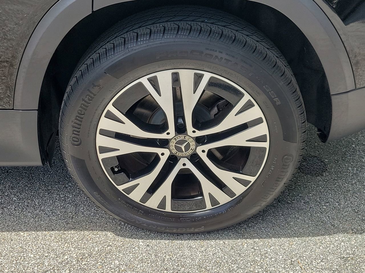 Used 2025 Mercedes-Benz GLB 250 image 5