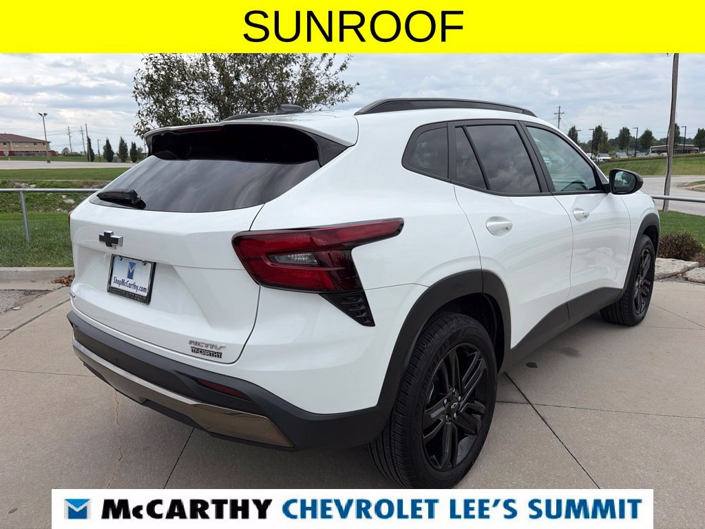 Used 2025 Chevrolet Trax ACTIV w/ Sunroof Package FWD image 16