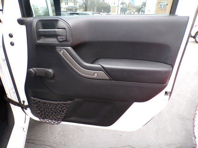 Used 2014 Jeep Wrangler Unlimited Sport w/ Connectivity Group image 22