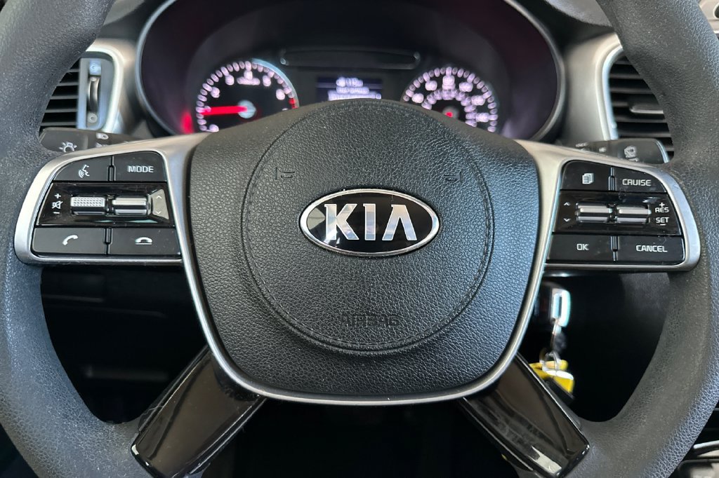 Used 2020 Kia Sorento LX FWD image 29