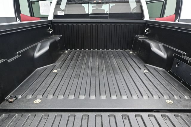 Used 2022 Toyota Tacoma SR5 AWD/4WD image 15