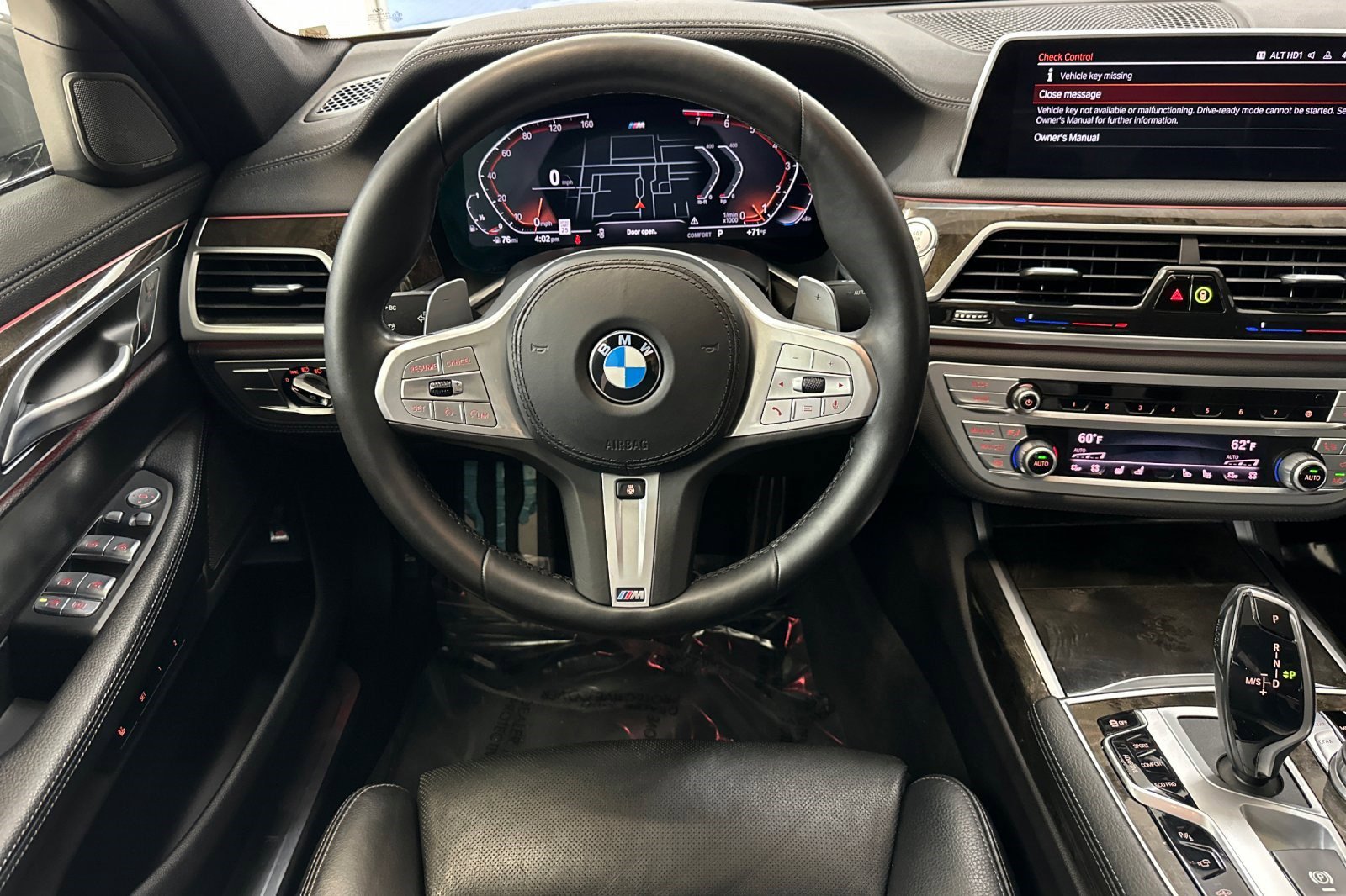 Used 2022 BMW 740i w/ M Sport Package RWD image 29