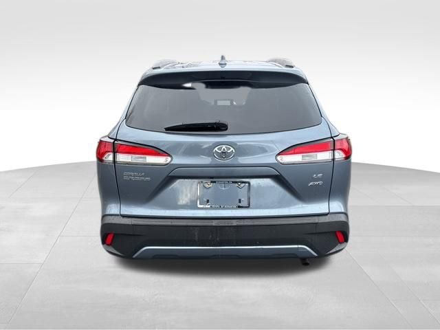 Used 2024 Toyota Corolla Cross LE image 4