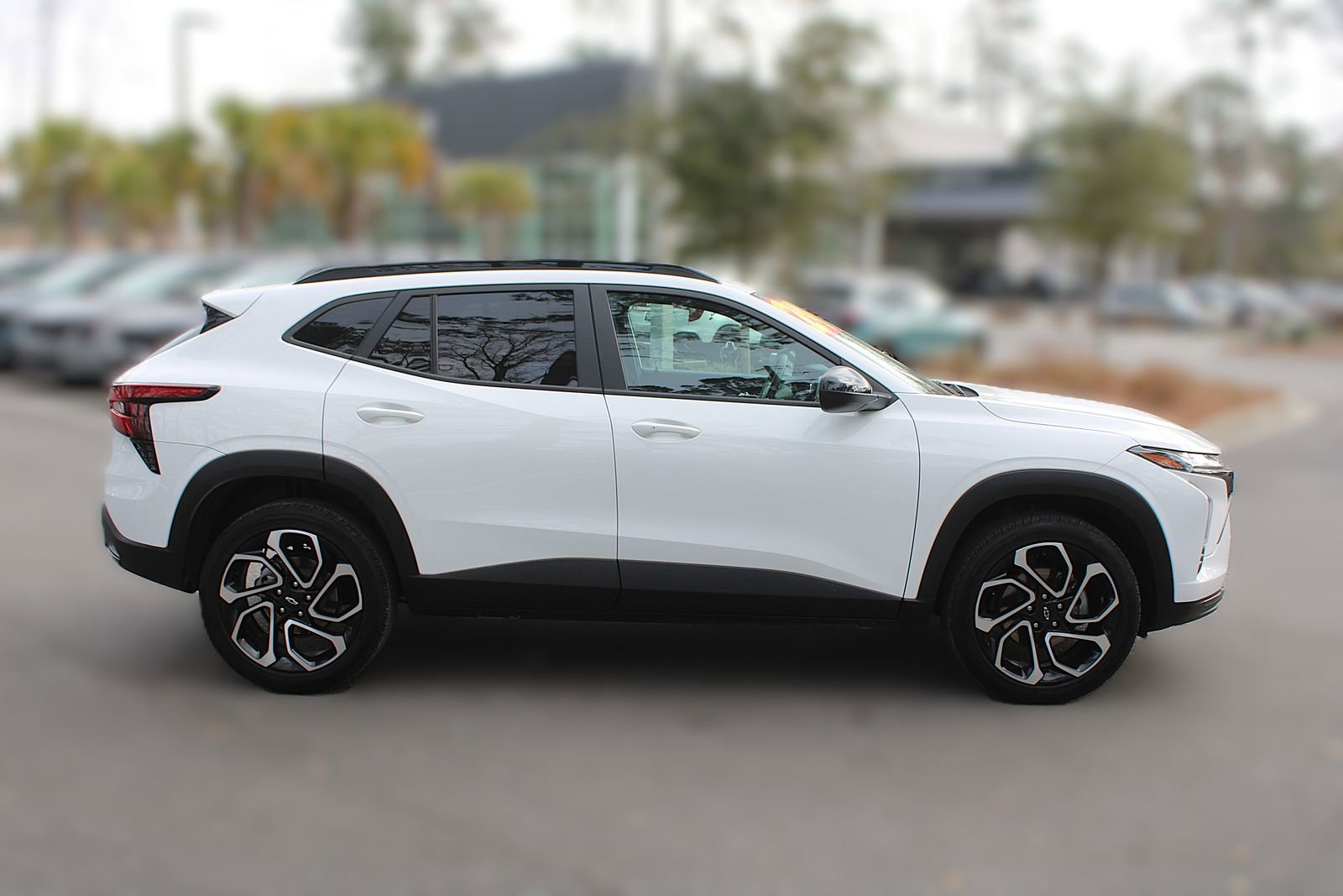 Used 2024 Chevrolet Trax RS image 13