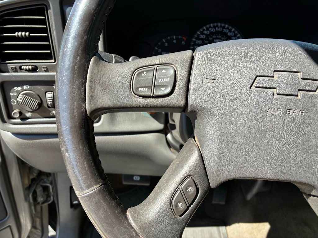 Used 2006 Chevrolet Silverado 2500 LT w/ Heavy-Duty Power Package AWD/4WD image 17