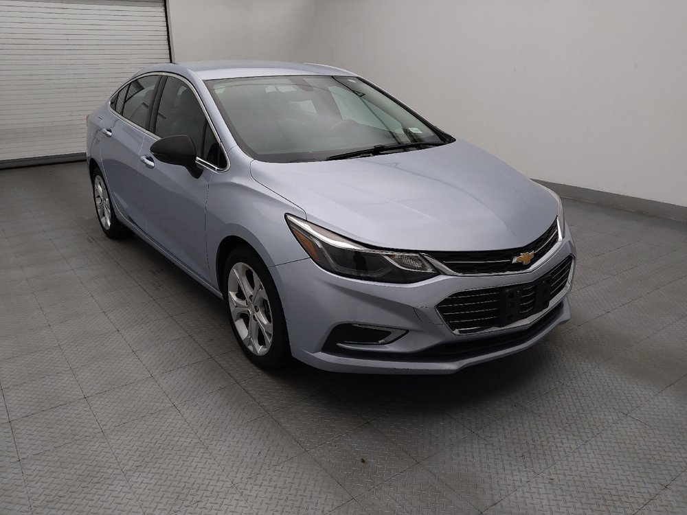 Used 2017 Chevrolet Cruze Premier FWD image 13