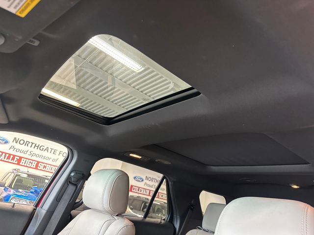 Used 2015 Ford Explorer Limited w/ Equipment Group 302A AWD/4WD image 4