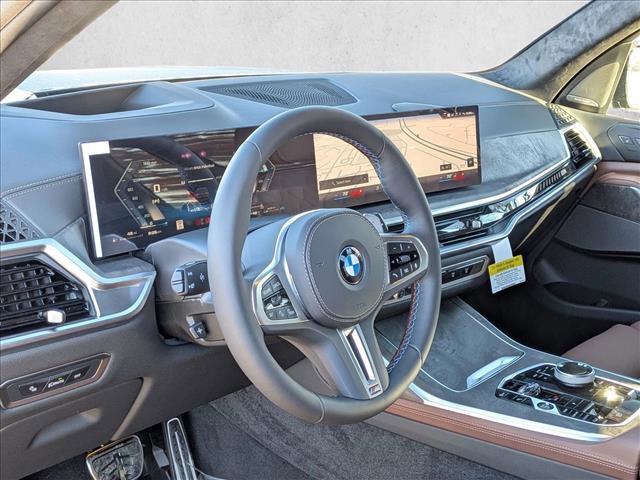 New 2026 BMW X7 M60i image 3