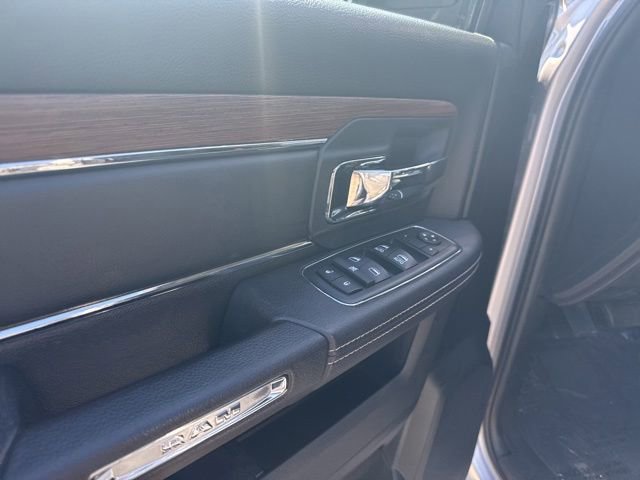 Used 2017 RAM 1500 Laramie AWD/4WD image 17