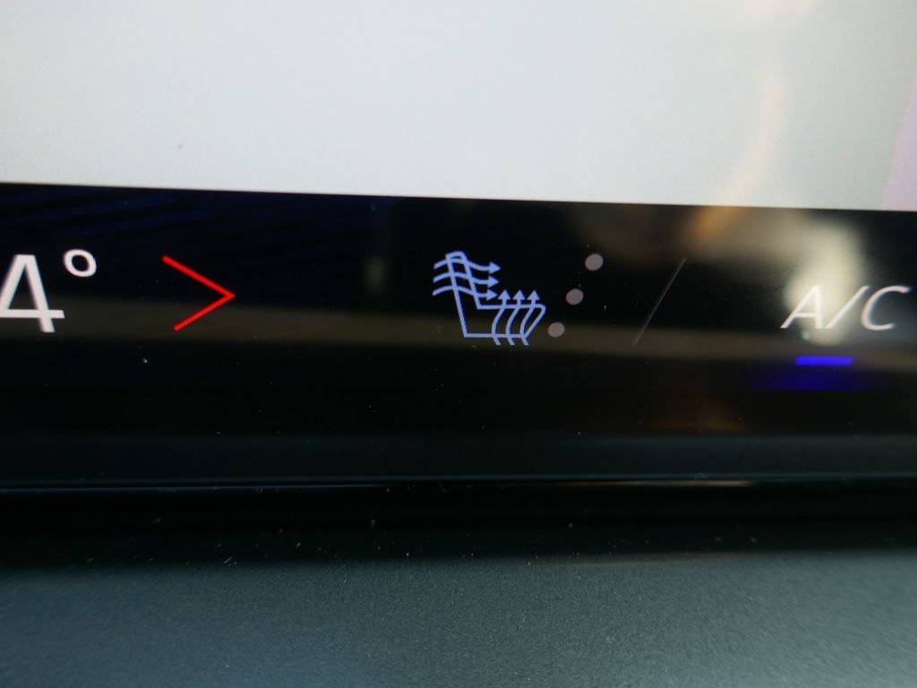 New 2026 Chevrolet Traverse LT image 24