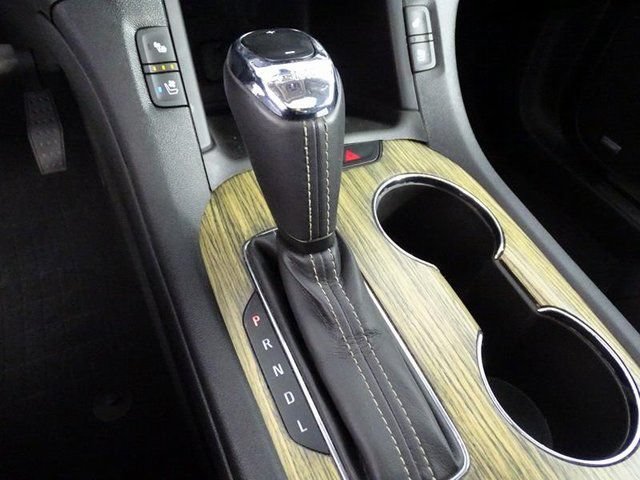Used 2018 GMC Acadia Denali w/ Technology Package AWD/4WD image 32