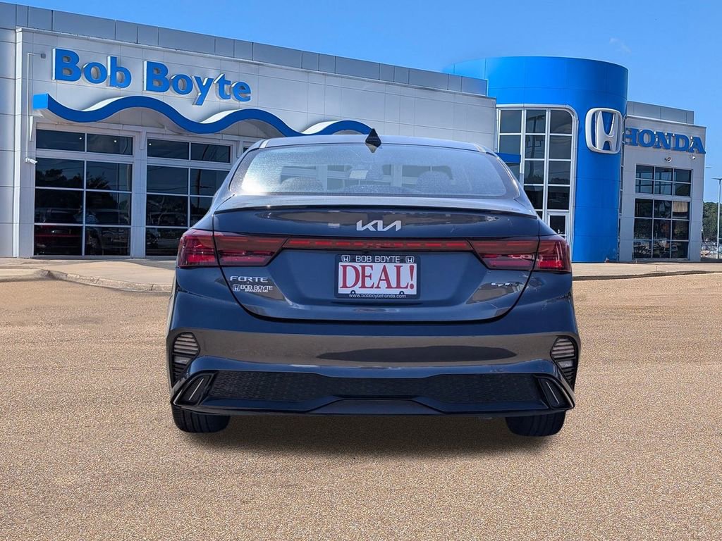 Used 2023 Kia Forte GT-Line image 4