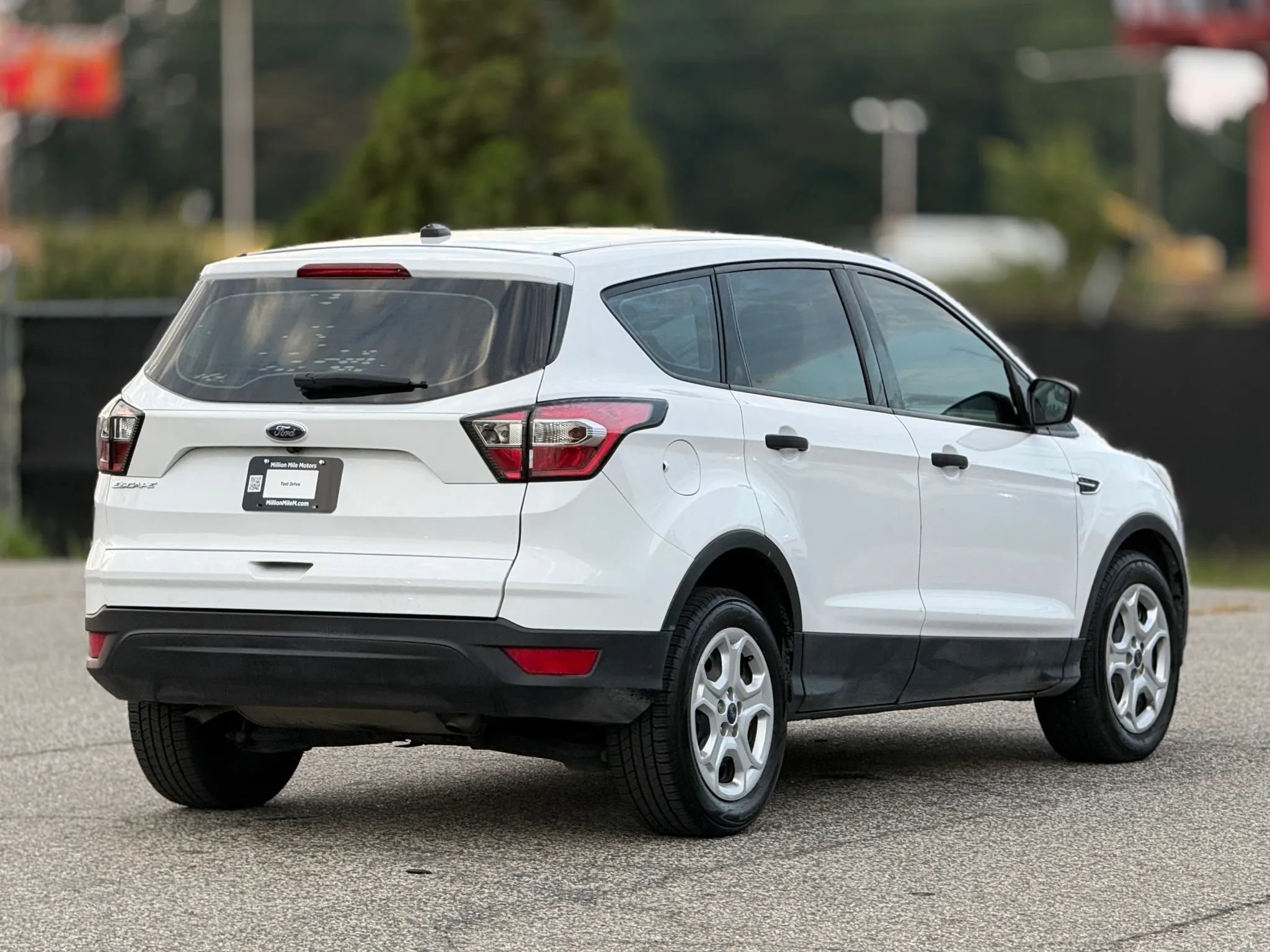 Used 2017 Ford Escape S FWD image 9