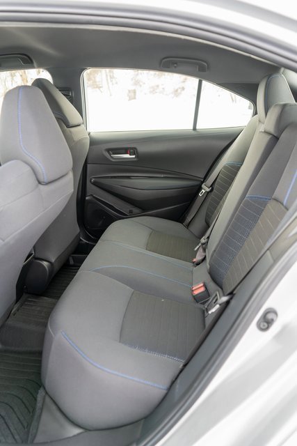 Used 2022 Toyota Corolla SE image 12