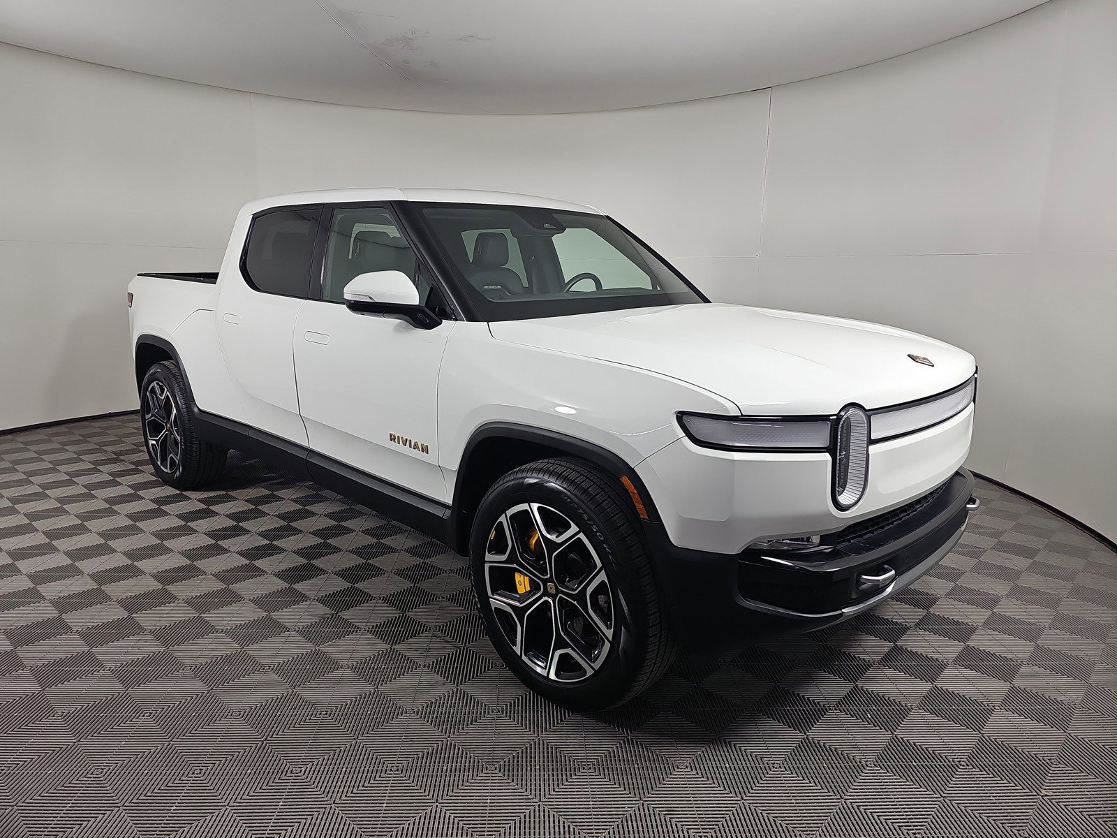 Used 2022 Rivian R1T Launch Edition image 7