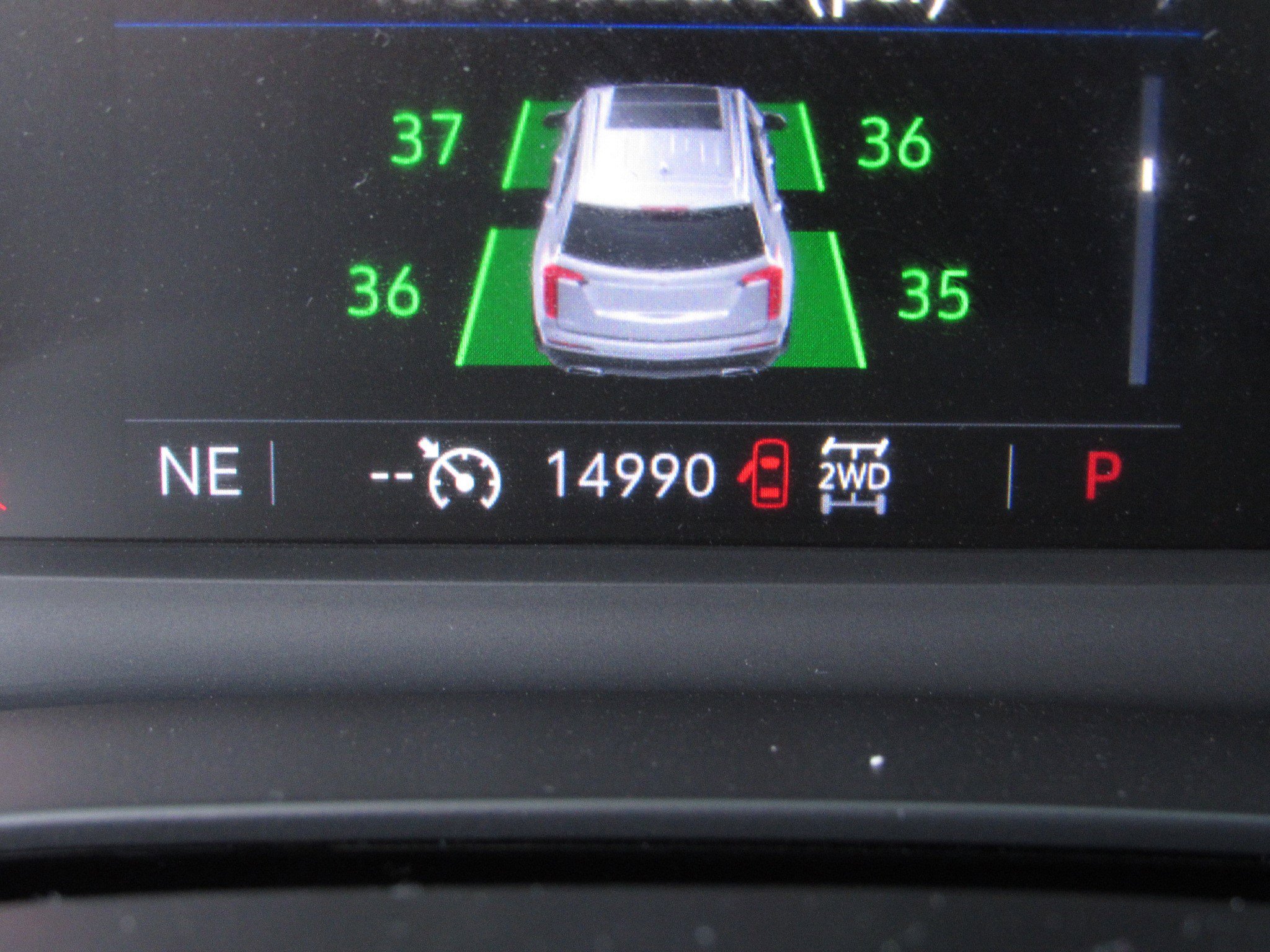 Used 2024 Cadillac XT6 Premium Luxury image 29