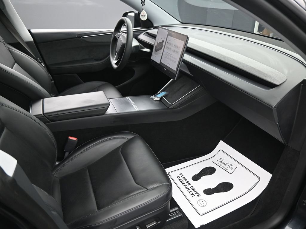Used 2026 Tesla Model Y Long Range image 29