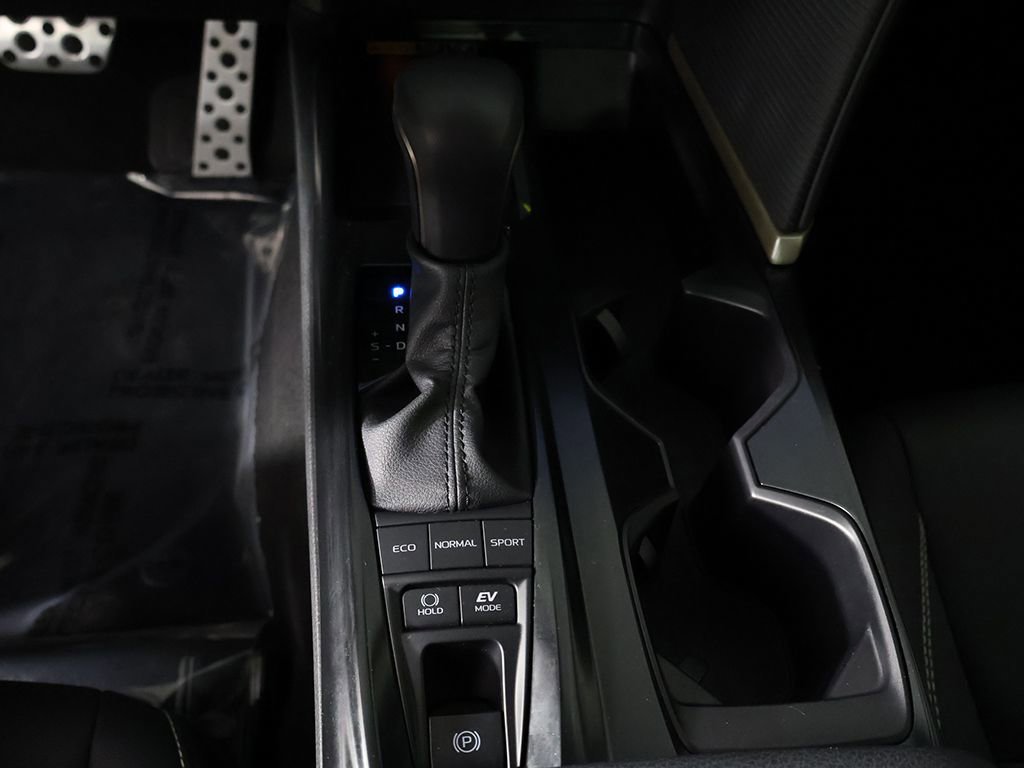 Used 2025 Toyota Camry SE FWD image 45