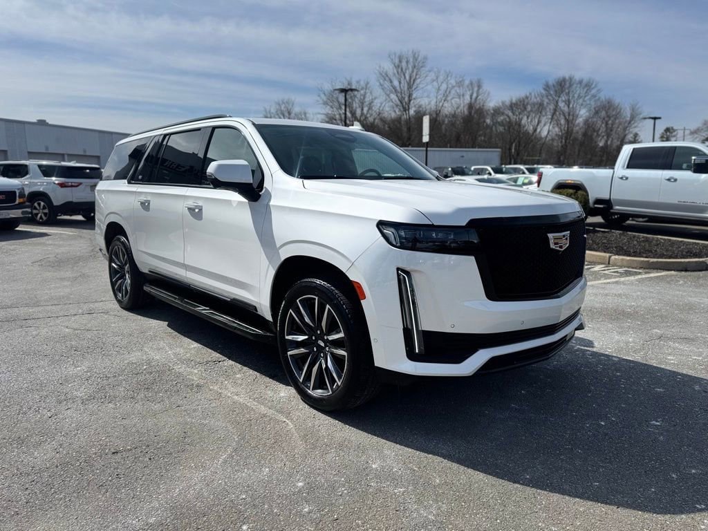 Used 2021 Cadillac Escalade ESV Sport AWD/4WD image 9