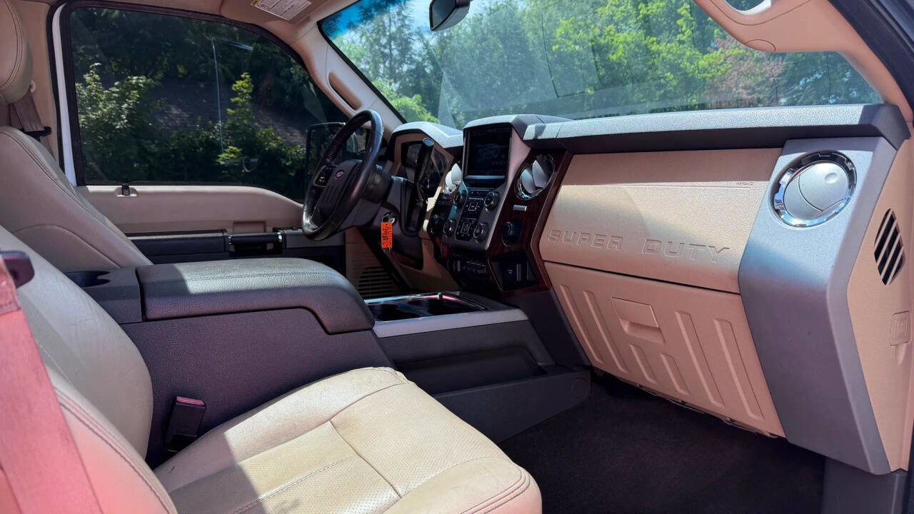 Used 2015 Ford F350 Lariat w/ Lariat Ultimate Package AWD/4WD image 25