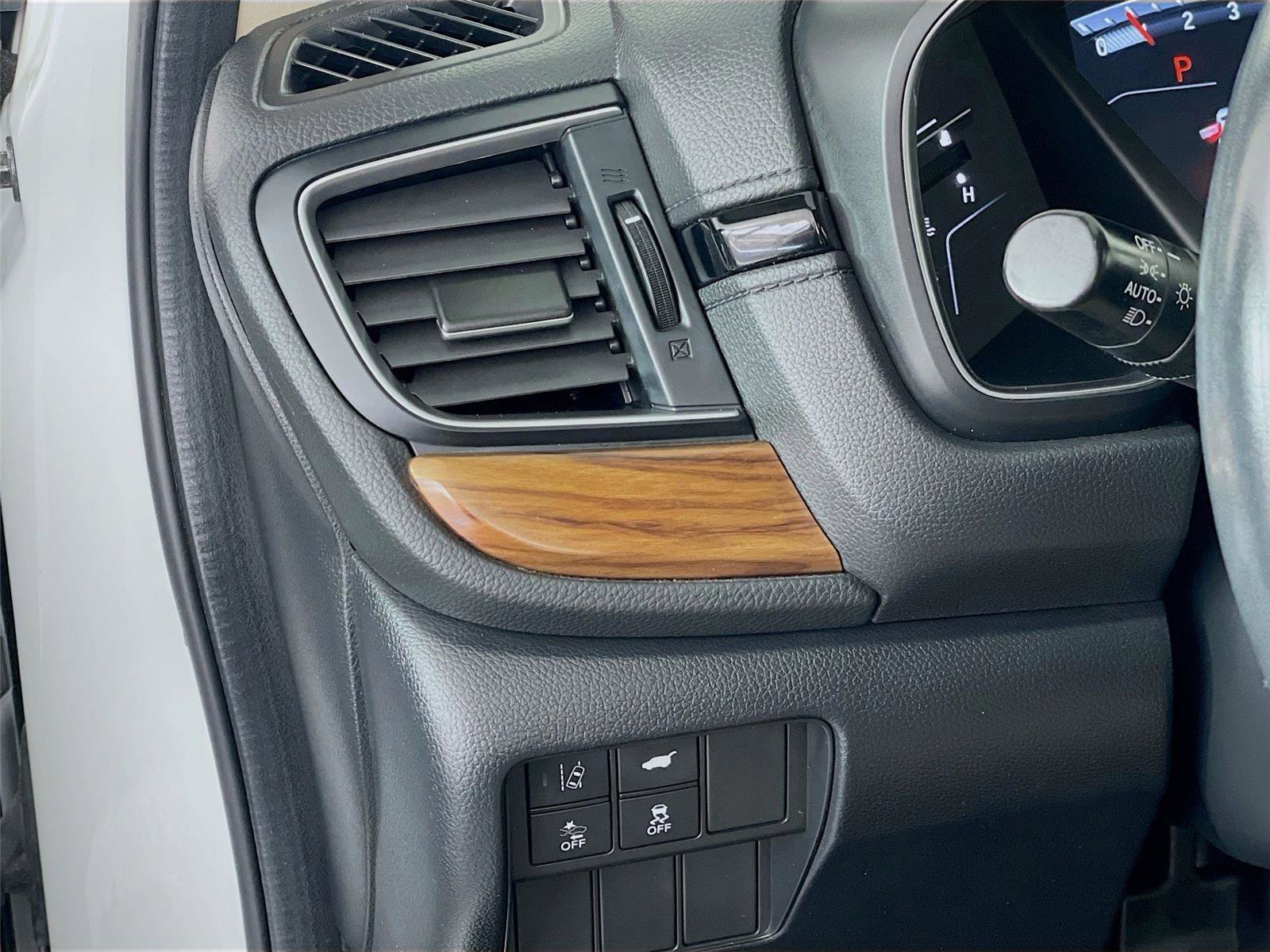 Used 2019 Honda CR-V Touring image 14