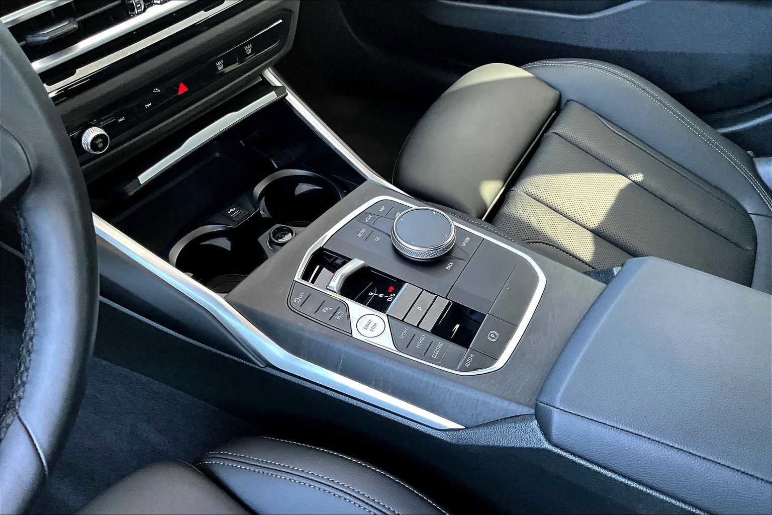 Used 2023 BMW 330e xDrive w/ Premium Package image 16