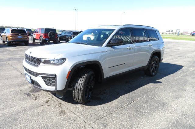 New 2026 Jeep Grand Cherokee L Limited AWD/4WD image 6