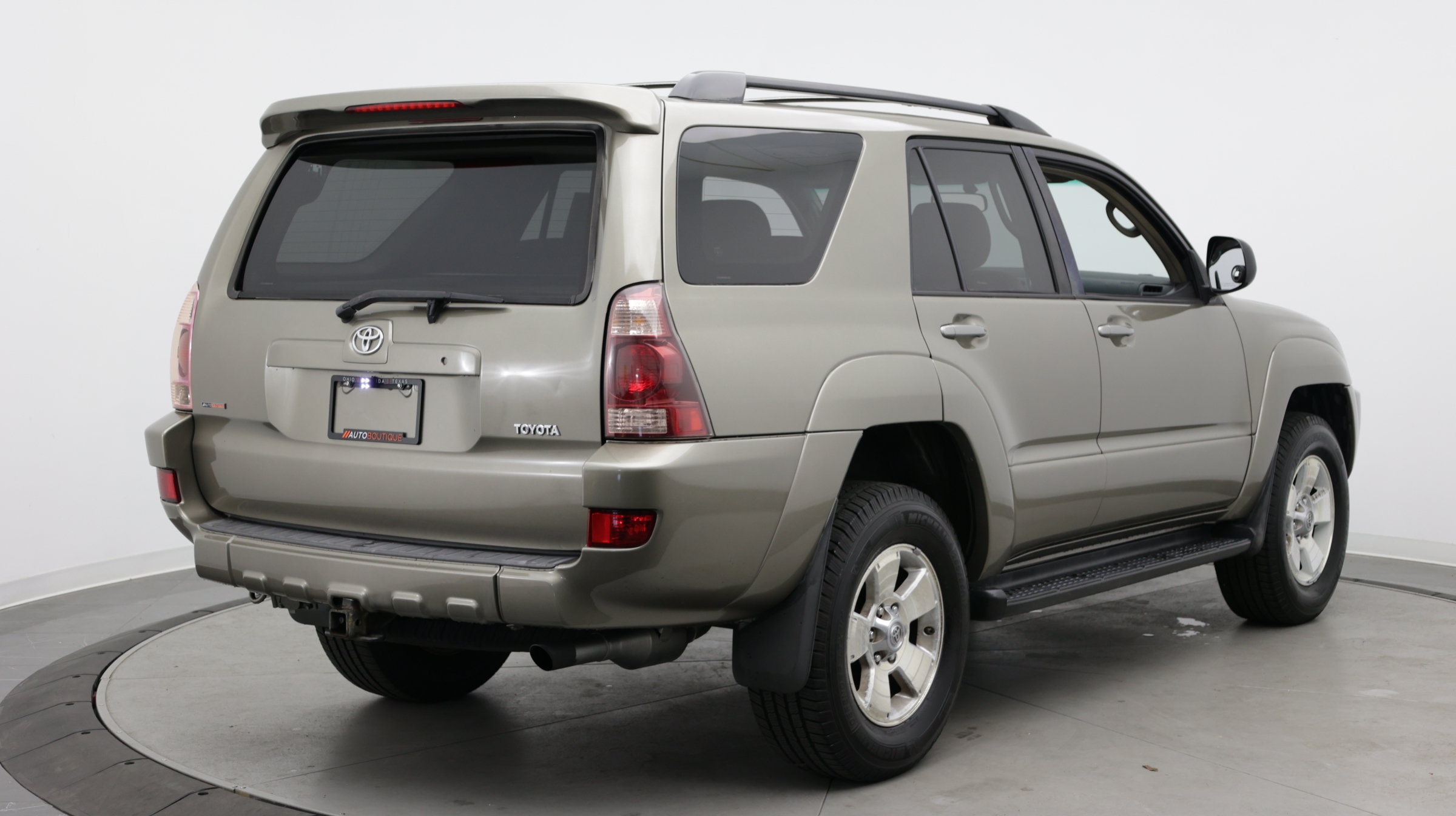 Used 2005 Toyota 4Runner SR5 RWD image 7