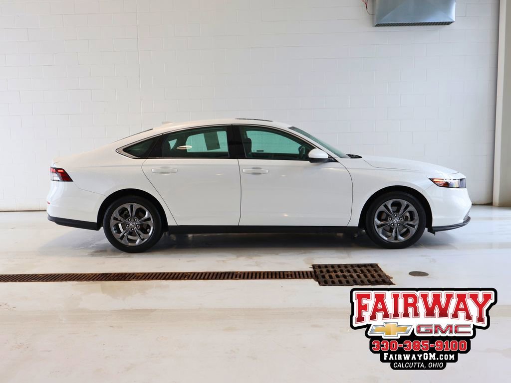 Used 2024 Honda Accord EX image 1