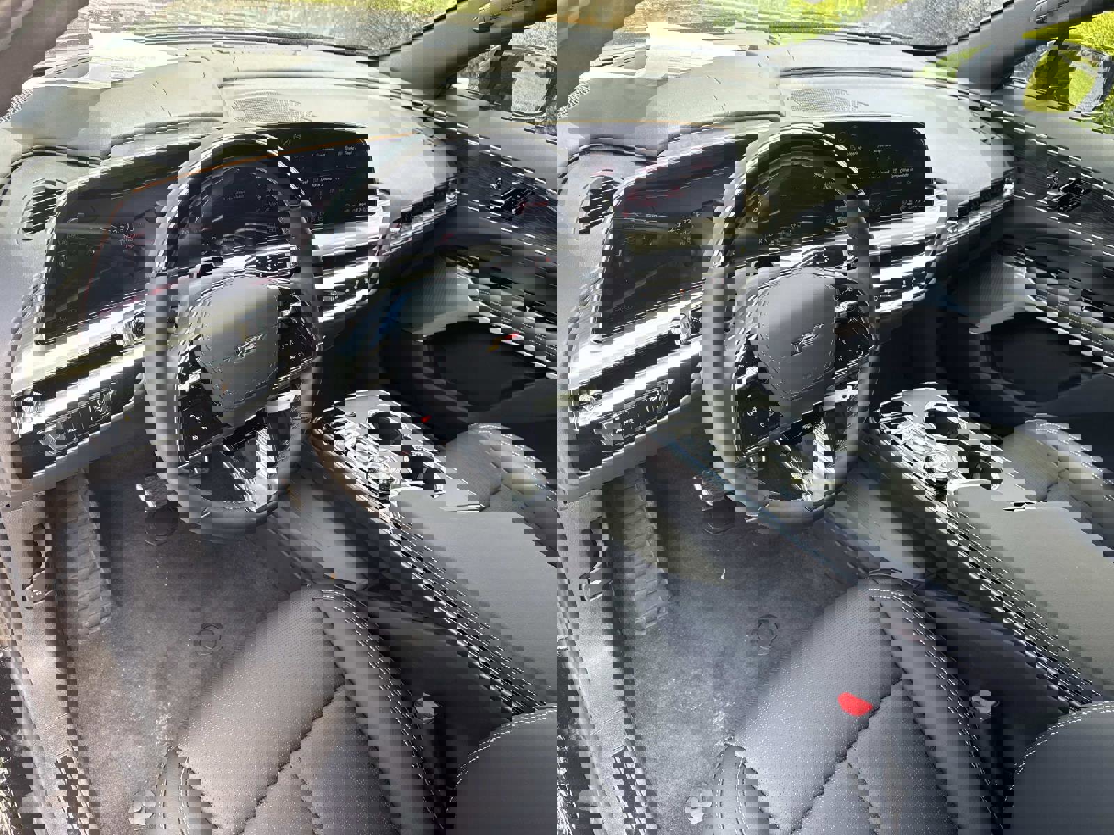 New 2026 Cadillac Lyriq V image 22