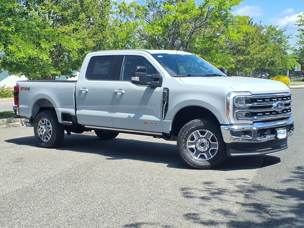 New 2026 Ford F250 4x4 Crew Cab Super Duty image 2