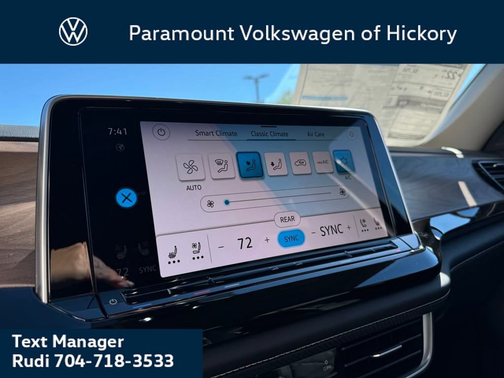 New 2026 Volkswagen Atlas SE image 12