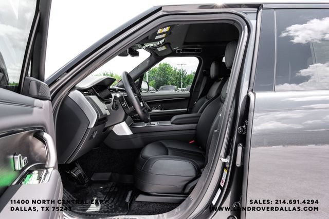 New 2026 Land Rover Range Rover Long Wheelbase SE AWD/4WD image 36