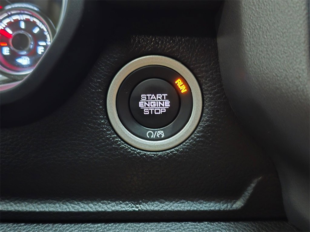 Used 2025 RAM 1500 Laramie image 30