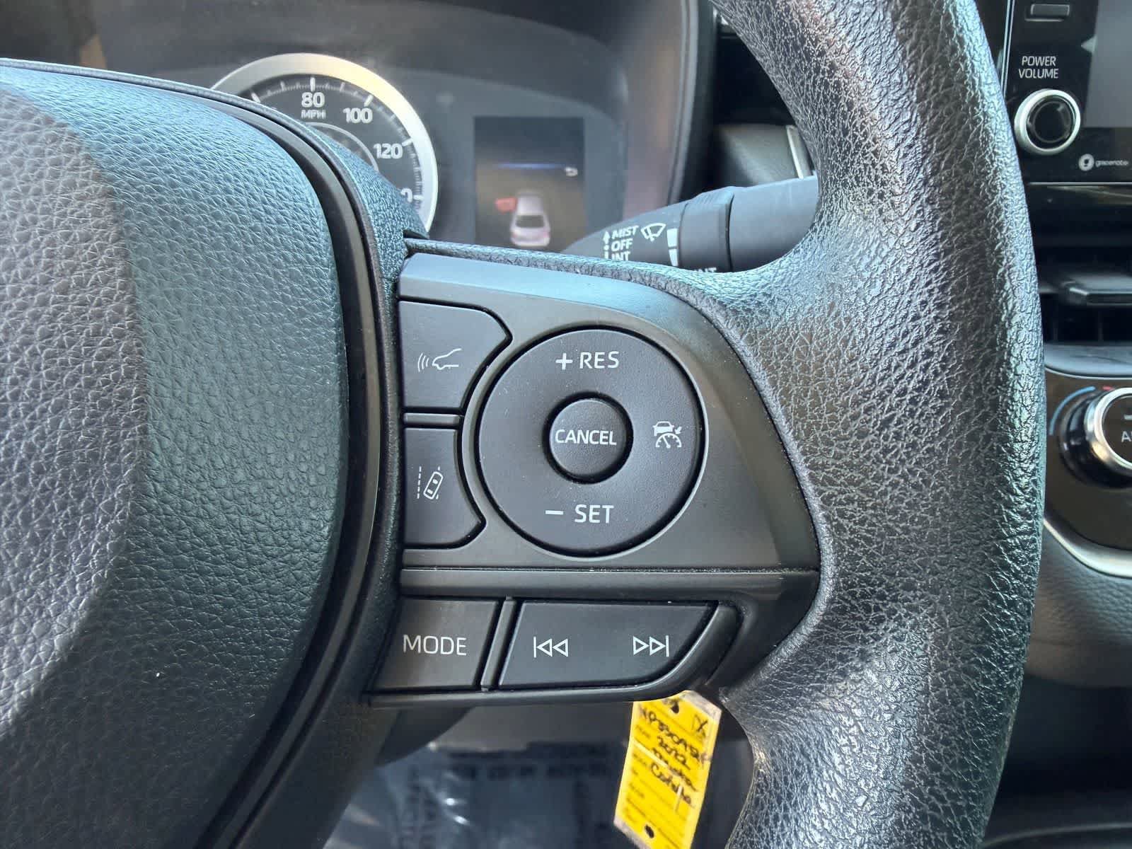 Used 2022 Toyota Corolla LE image 23
